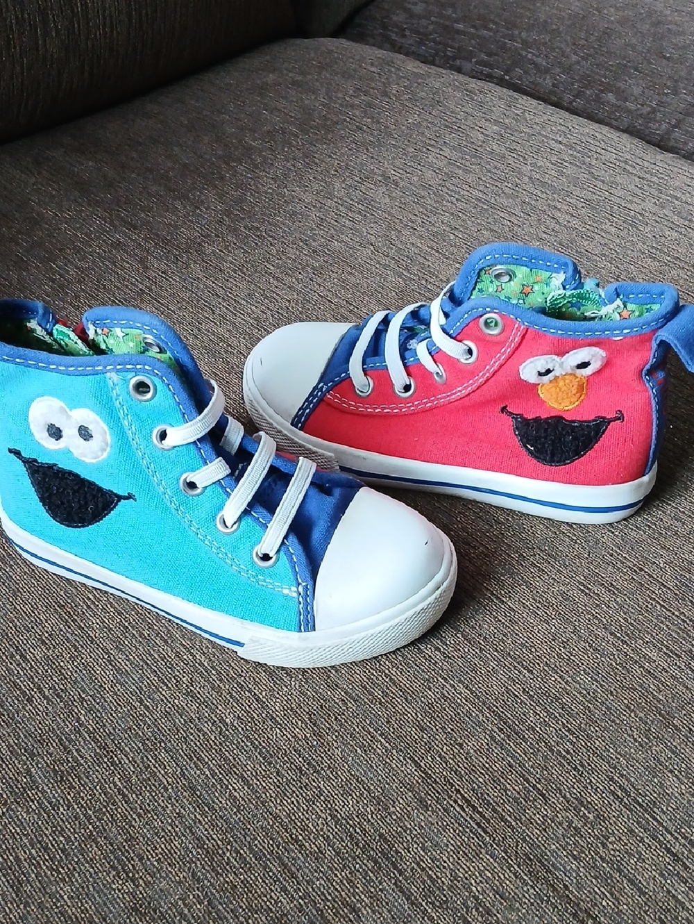 Sesame Street Elmo/Cookie Monster Sneakers